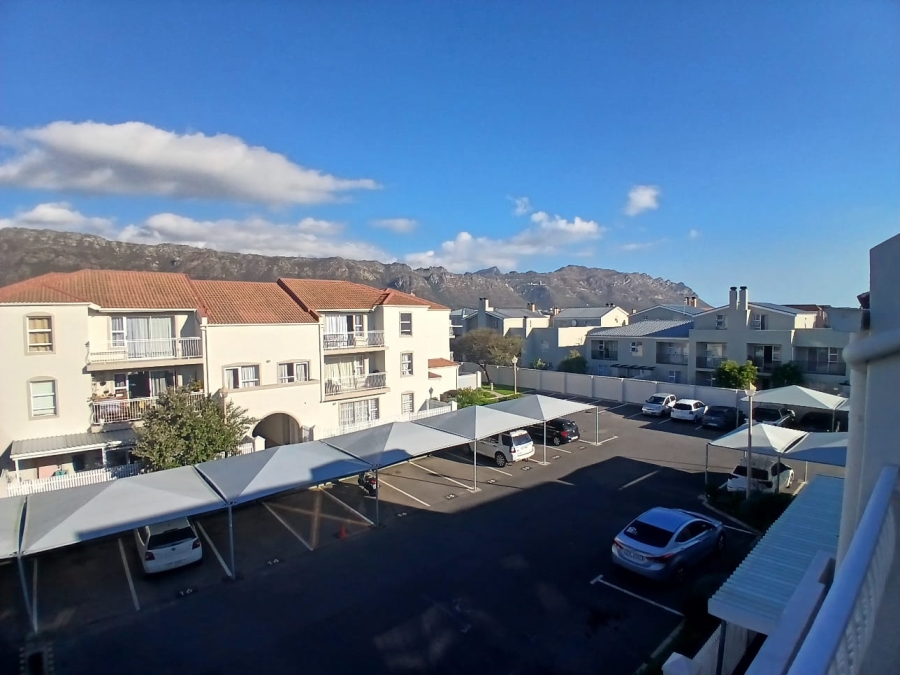 To Let 2 Bedroom Property for Rent in Whispering Pines Western Cape